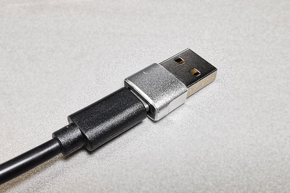 Windowsへ接続するためのタイプA変換プラグ