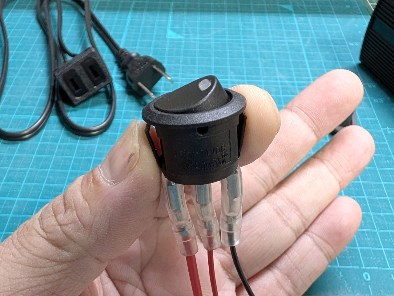LED付きスイッチ