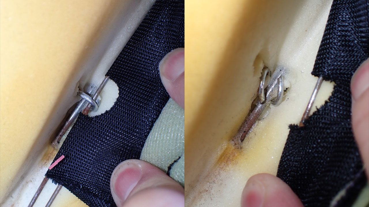 生地側のワイヤーとスポンジ側のワイヤーを連結してる針金クリップをこじ開けて両者をリリースします